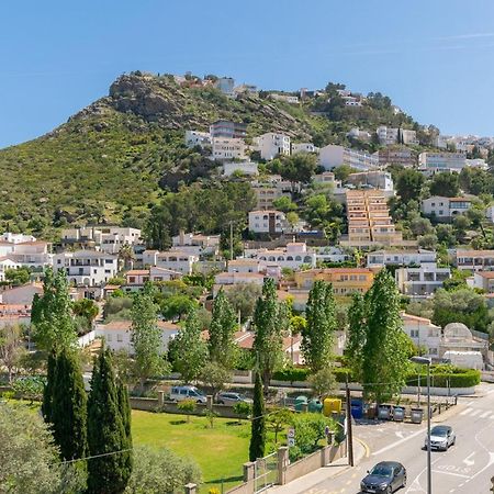 شقة Apartamento En روساس المظهر الخارجي الصورة