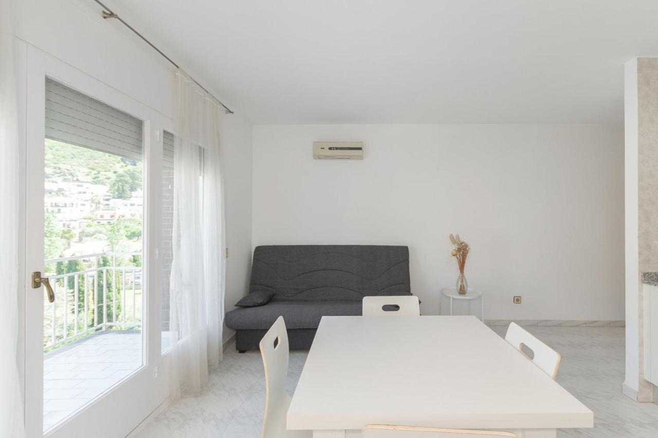 شقة Apartamento En روساس المظهر الخارجي الصورة