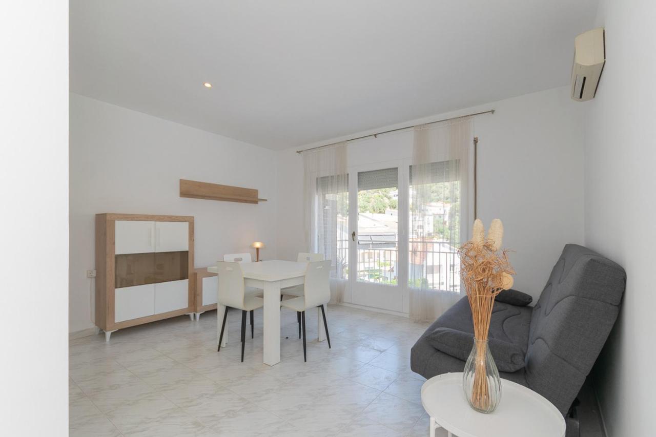 شقة Apartamento En روساس المظهر الخارجي الصورة